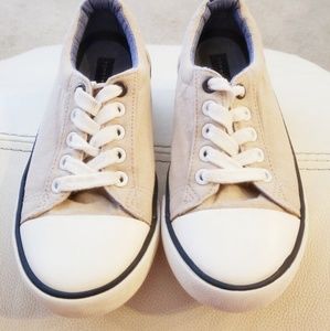 Tommy Hilfiger canvas girls shoes